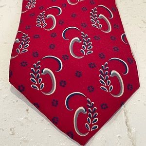 Vintage Geoffrey Beene Red Silk Floral Necktie